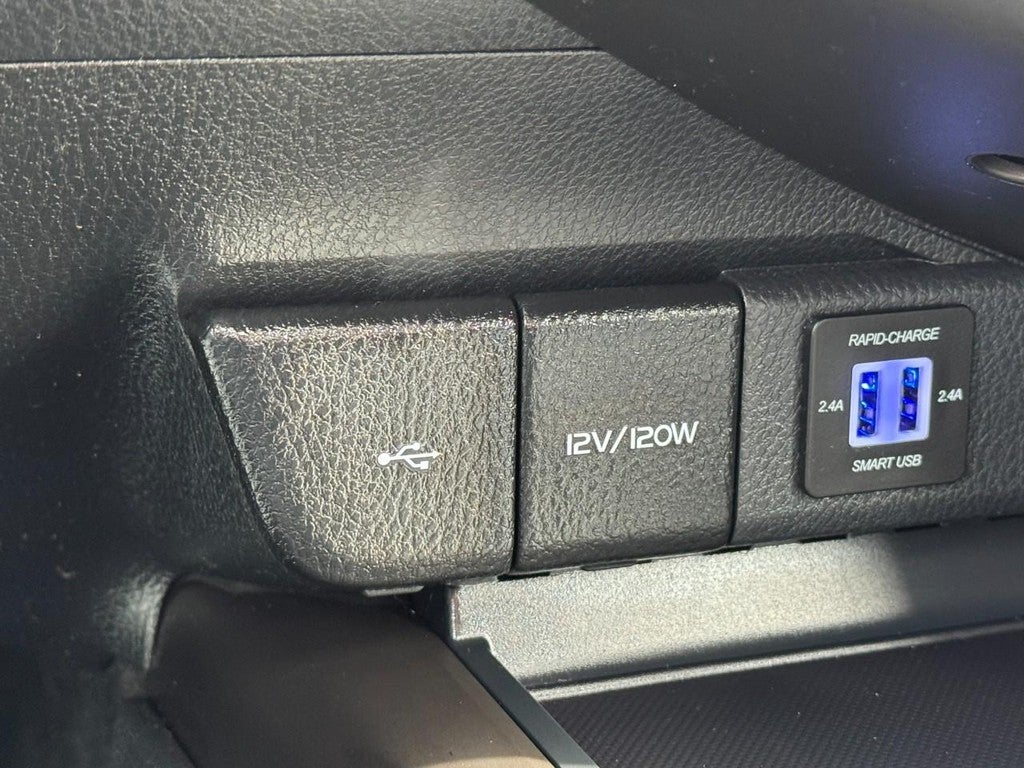 2023 Toyota Camry SE Auto (Natl)