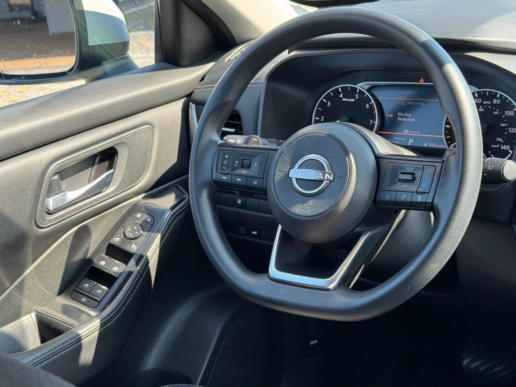 2024 Nissan Rogue FWD SV