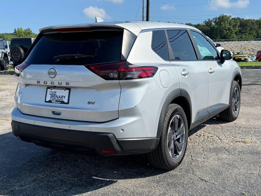 2024 Nissan Rogue FWD SV