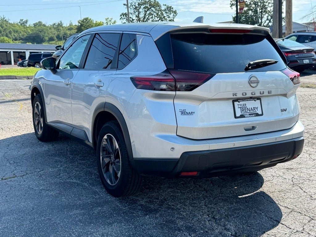 2024 Nissan Rogue FWD SV