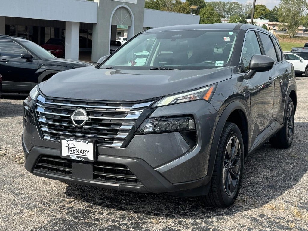 2025 Nissan Rogue FWD SV