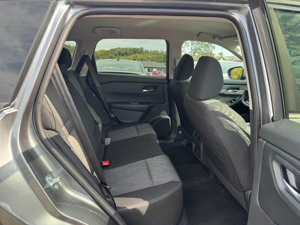 2025 Nissan Rogue FWD SV