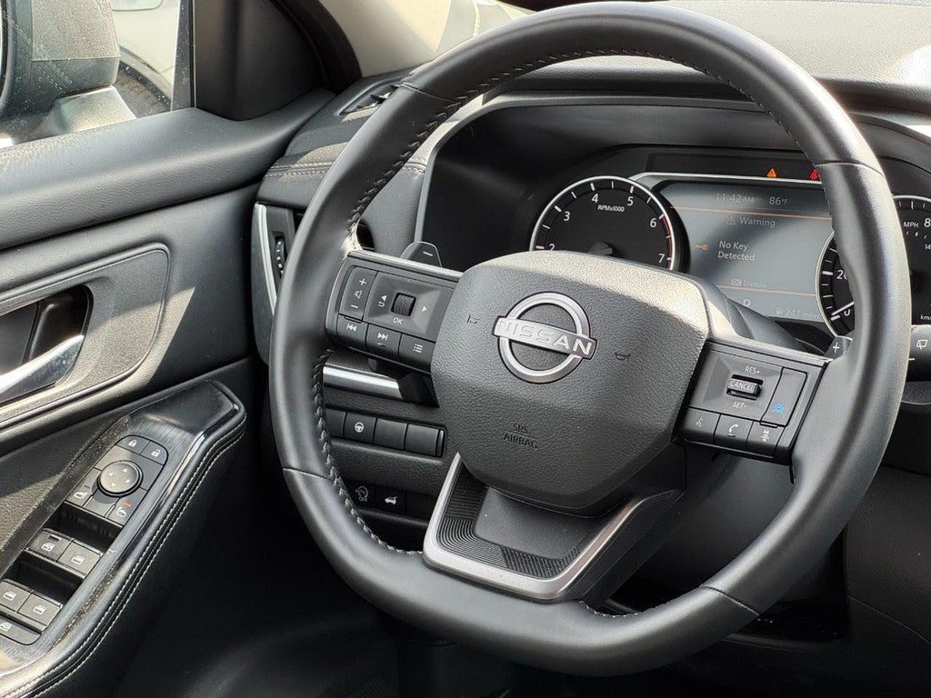 2025 Nissan Rogue FWD SV
