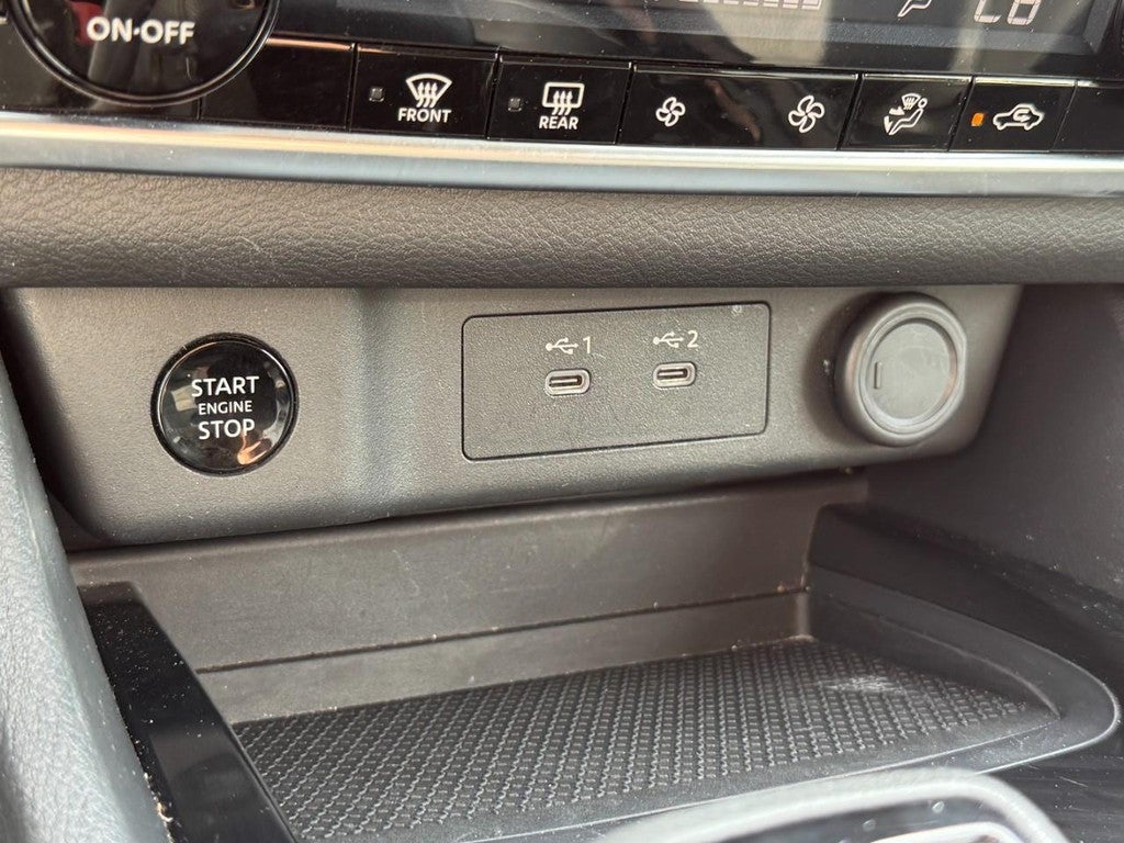 2025 Nissan Rogue FWD SV