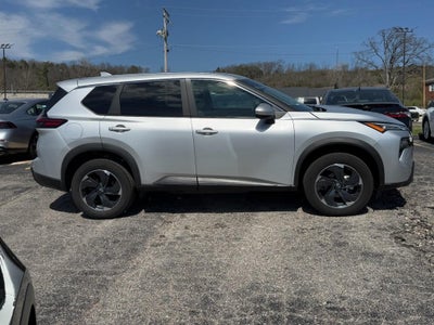 2024 Nissan Rogue AWD SV