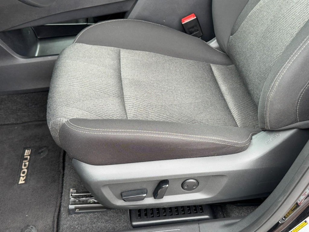 2024 Nissan Rogue AWD SV