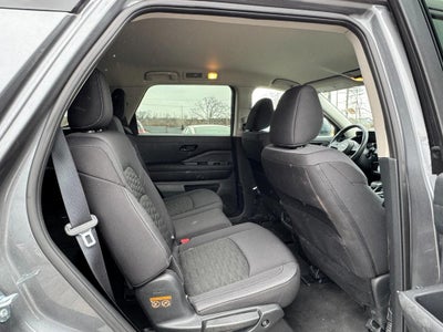 2025 Nissan Pathfinder SV 4WD