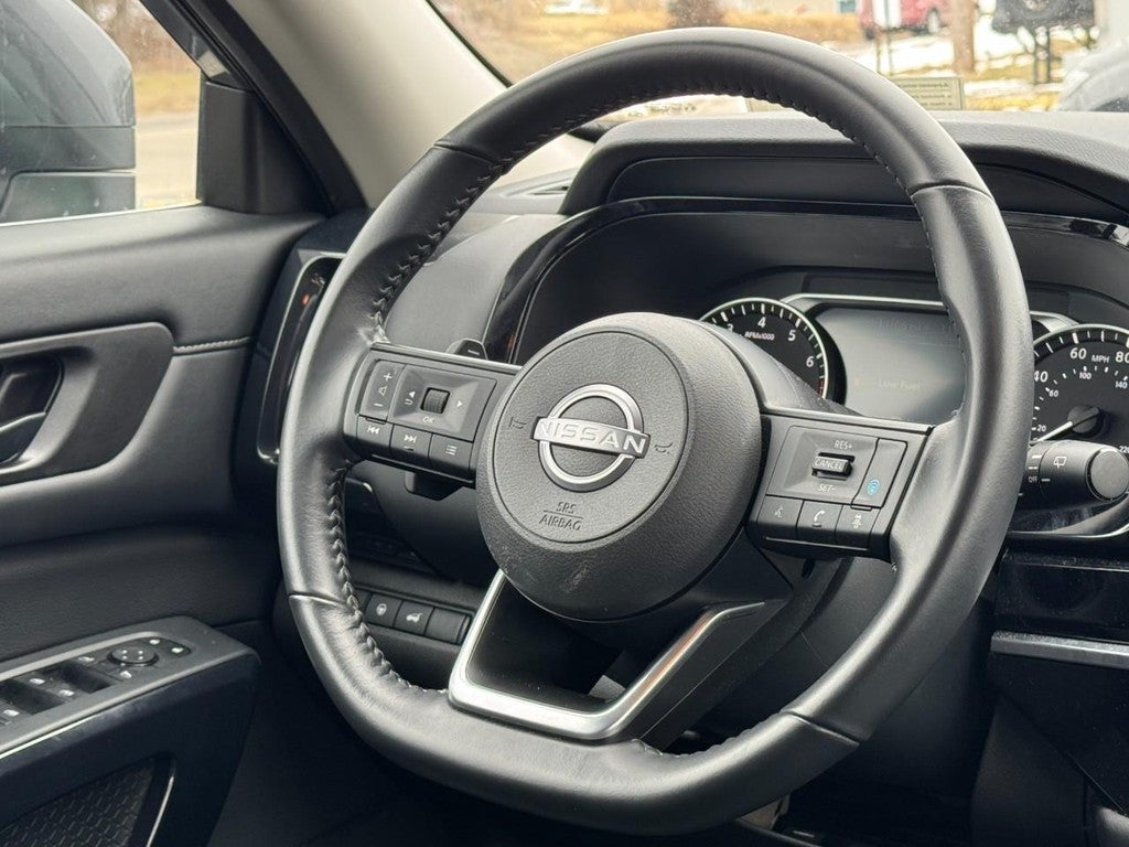2025 Nissan Pathfinder SV 4WD