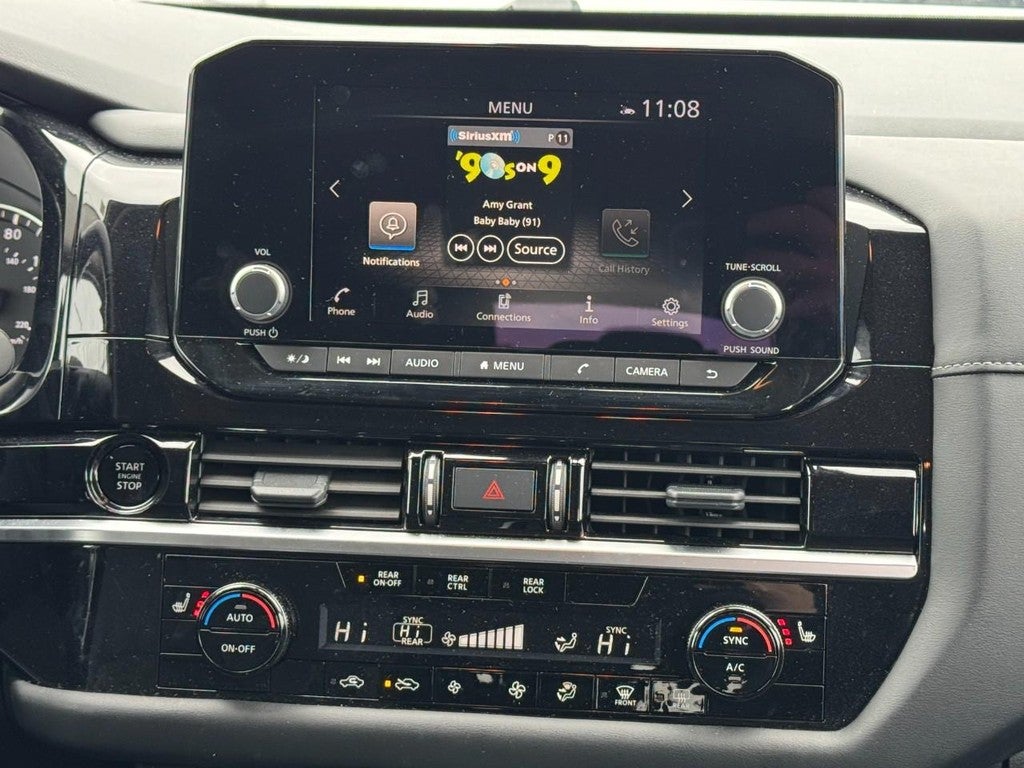 2025 Nissan Pathfinder SV 4WD