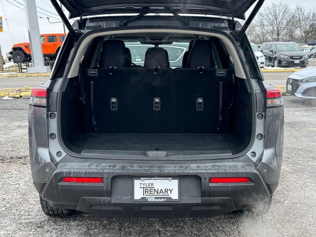 2025 Nissan Pathfinder SV 4WD