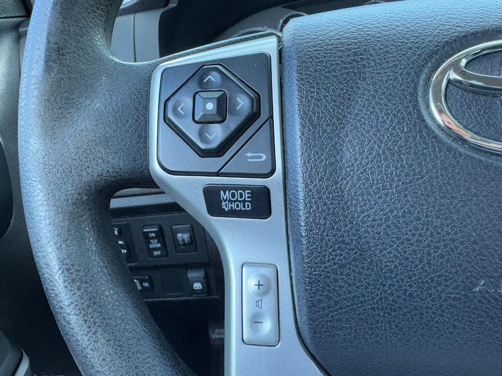 2014 Toyota Tundra 4WD Truck CrewMax 5.7L FFV V8 6-Spd AT SR5 (Natl)