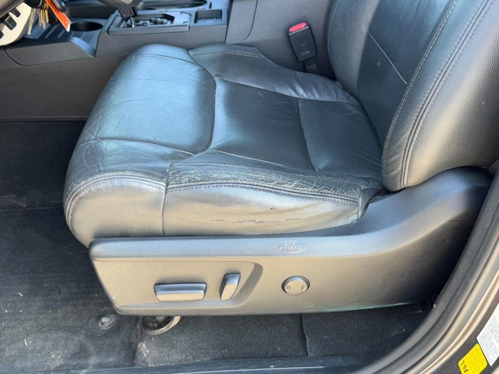 2014 Toyota Tundra 4WD Truck CrewMax 5.7L FFV V8 6-Spd AT SR5 (Natl)