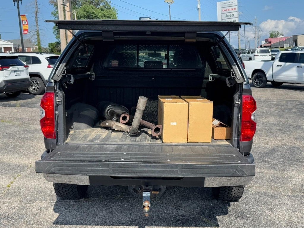 2014 Toyota Tundra 4WD Truck CrewMax 5.7L FFV V8 6-Spd AT SR5 (Natl)