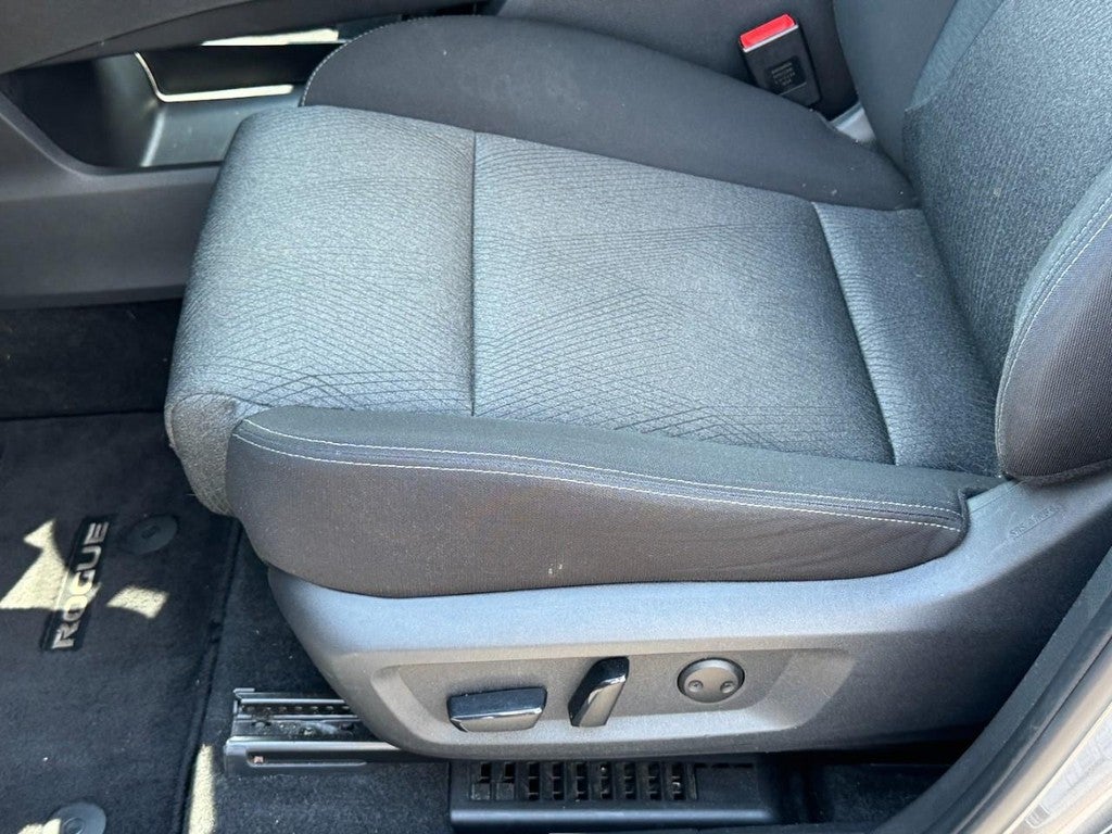 2024 Nissan Rogue AWD SV