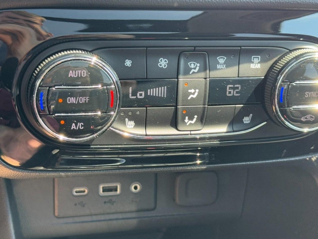 2023 Buick Encore GX AWD 4dr Essence
