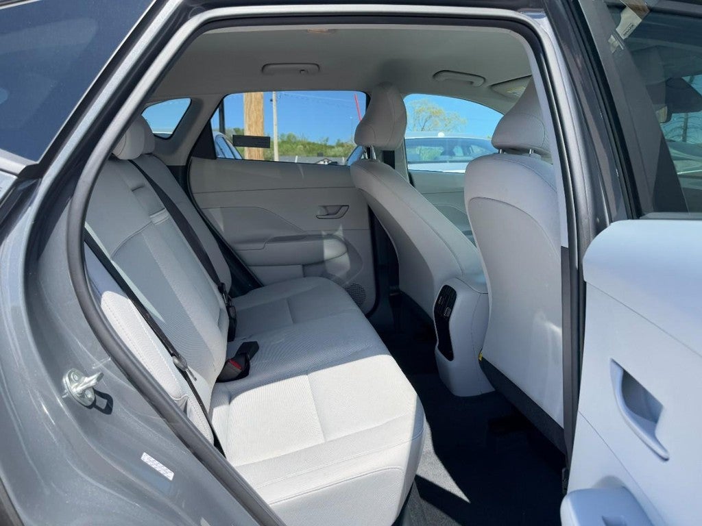 2025 Hyundai Kona SEL FWD