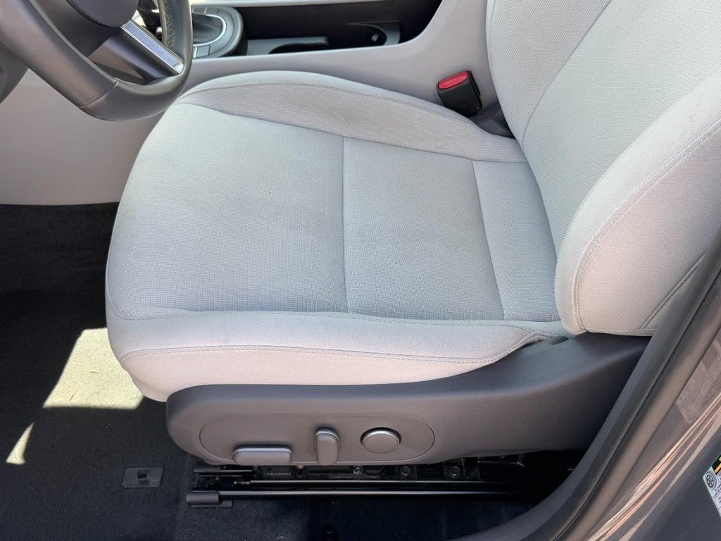 2025 Hyundai Kona SEL FWD