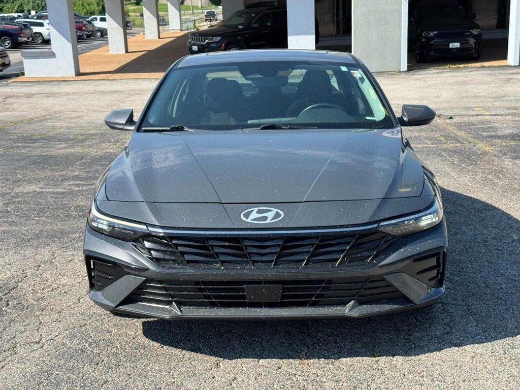 2025 Hyundai Elantra SEL Convenience IVT