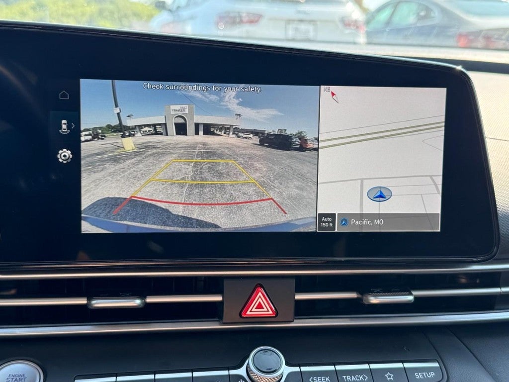 2025 Hyundai Elantra SEL Convenience IVT