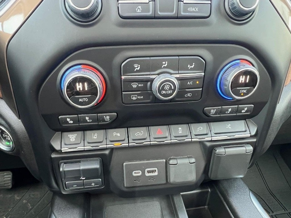 2022 Chevrolet Silverado 3500HD High Country