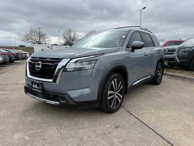 2024 Nissan Pathfinder Platinum