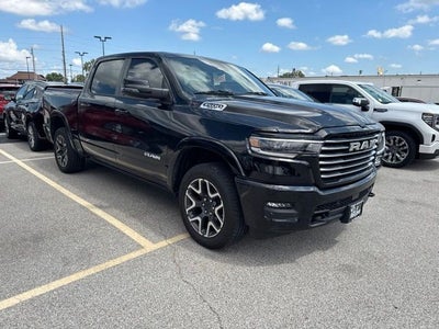 2025 RAM 1500 Laramie 4x4 Crew Cab 5'7" Box