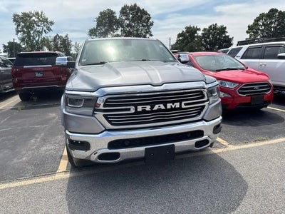 2019 RAM 1500 4WD Laramie Crew Cab