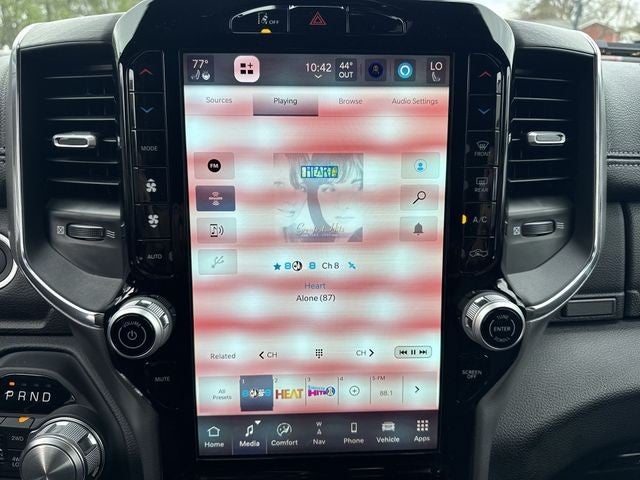 2025 RAM 1500 Laramie 4x4 Crew Cab 6'4" Box