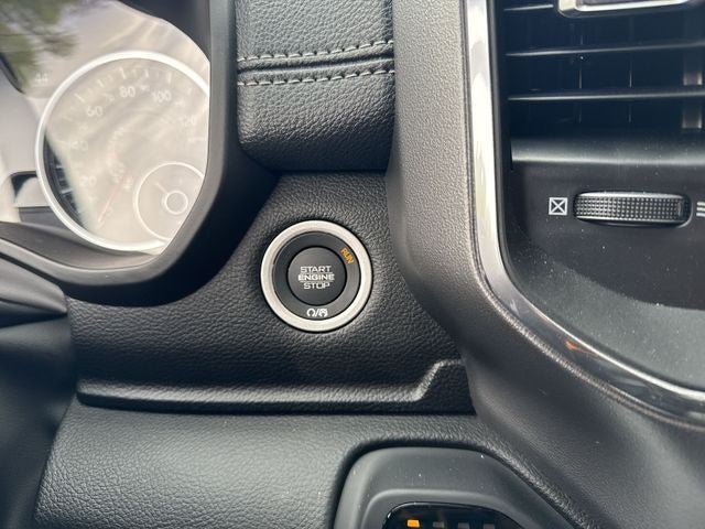 2025 RAM 1500 Laramie 4x4 Crew Cab 6'4" Box