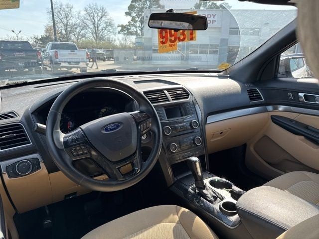 2017 Ford Explorer Base FWD