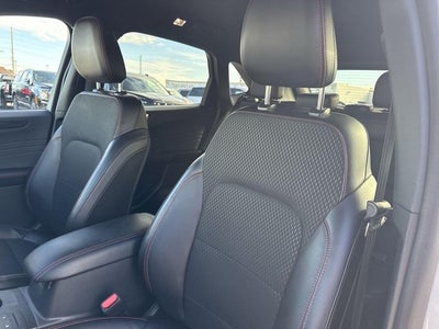 2025 Ford Escape ST-Line Select AWD
