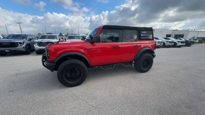 2023 Ford Bronco Base 4 Door 4x4