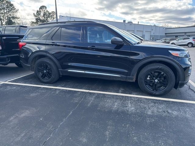 2023 Ford Explorer XLT 4WD