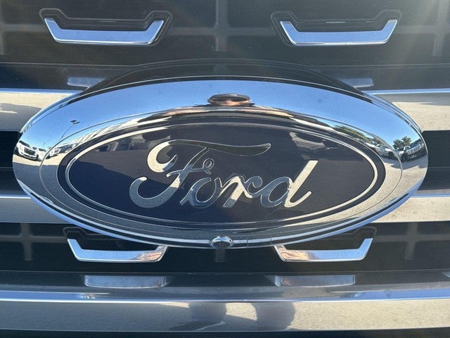 2024 Ford Super Duty F-250 SRW Platinum 4WD Crew Cab 6.75' Box