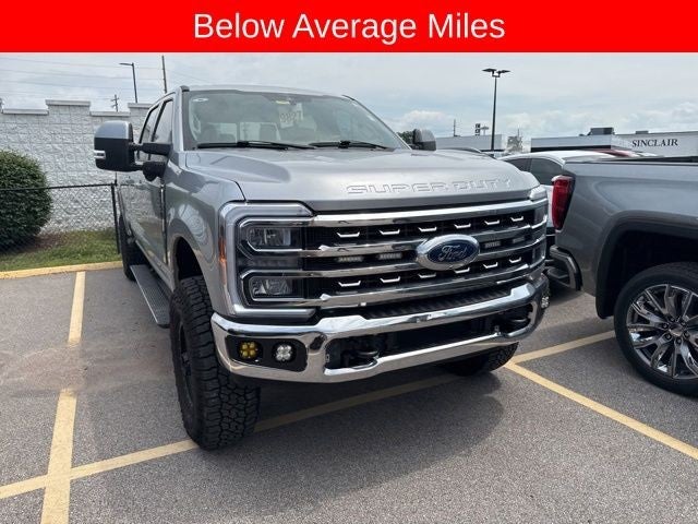 2023 Ford Super Duty F-350 SRW Lariat