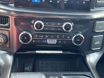 2025 Ford F-150 LARIAT 4WD SuperCrew Box