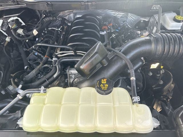 2025 Ford F-150 LARIAT 4WD SuperCrew Box