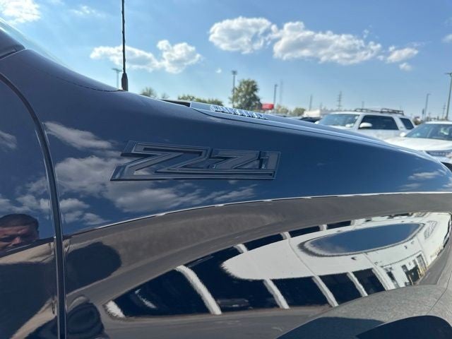 2024 Chevrolet Silverado 1500 4WD Crew Cab 147" LTZ
