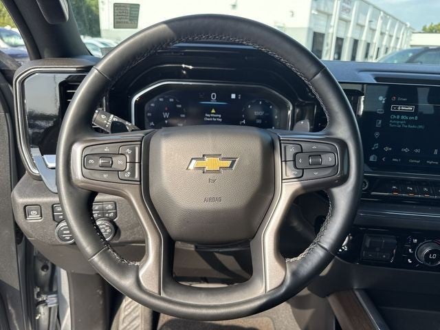 2023 Chevrolet Silverado 1500 4WD Crew Cab 147" High Country