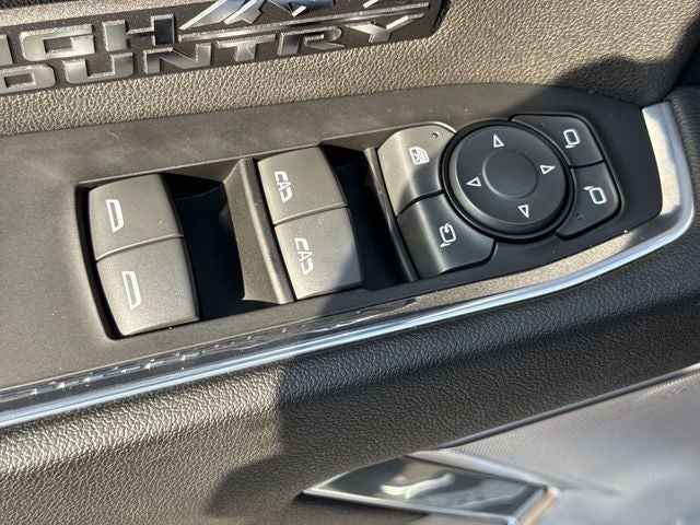 2023 Chevrolet Silverado 1500 4WD Crew Cab 147" High Country