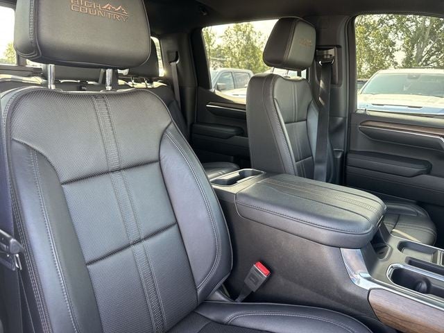 2023 Chevrolet Silverado 1500 4WD Crew Cab 147" High Country