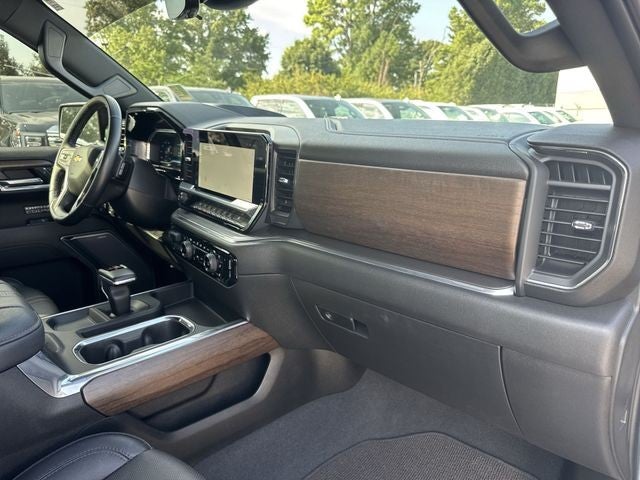 2023 Chevrolet Silverado 1500 4WD Crew Cab 147" High Country