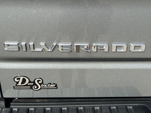 2023 Chevrolet Silverado 1500 4WD Crew Cab 147" High Country