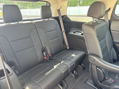 2023 GMC Acadia AWD 4dr Denali
