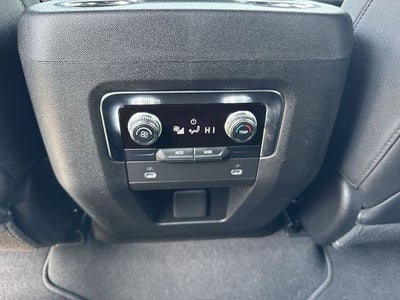 2024 GMC Yukon 4WD 4dr SLT