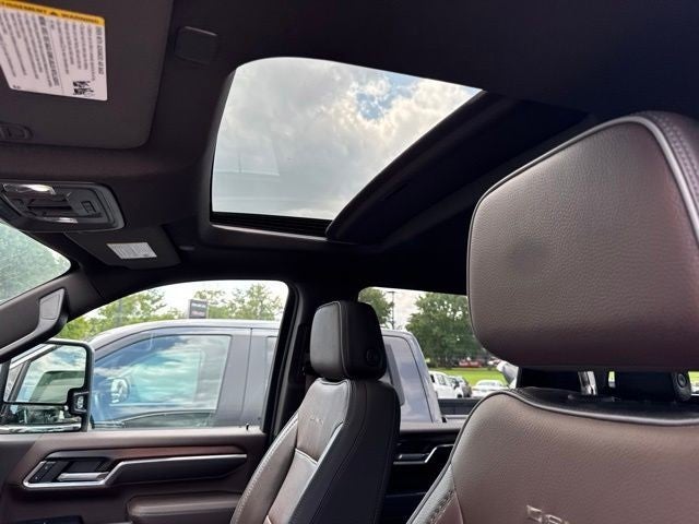 2025 GMC Sierra 2500HD 4WD Crew Cab 159" Denali