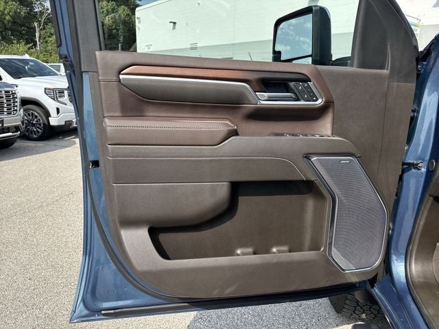 2025 GMC Sierra 2500HD 4WD Crew Cab 159" Denali