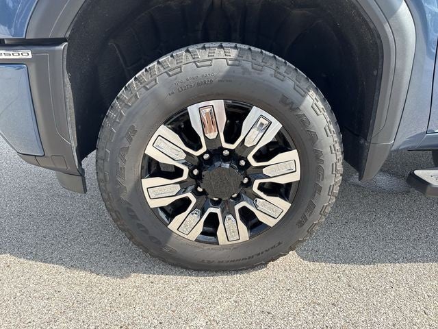 2025 GMC Sierra 2500HD 4WD Crew Cab 159" Denali