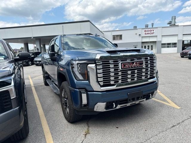 2025 GMC Sierra 2500HD 4WD Crew Cab 159" Denali