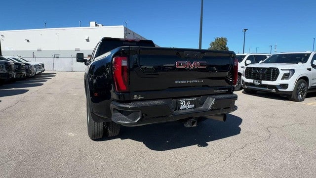 2025 GMC Sierra 3500HD 4WD Crew Cab 172" Denali